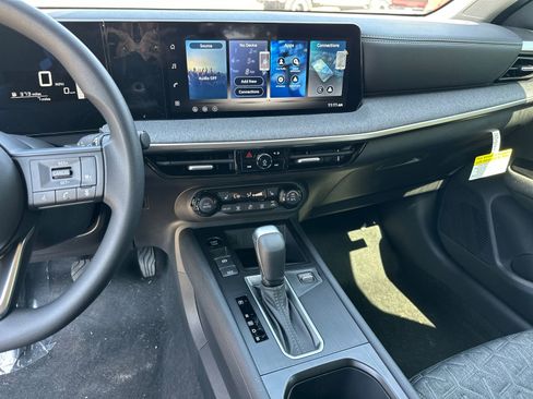 New 2026 Nissan Kicks SV w/ SV Premium Package FWD image 26