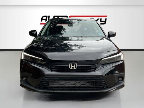 Used 2024 Honda Civic Touring image 2