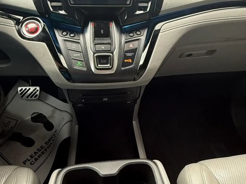 Used 2019 Honda Odyssey Elite image 13