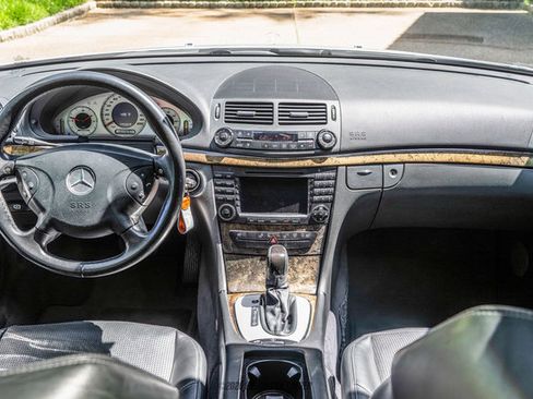 Used 2005 Mercedes-Benz E 55 AMG Sedan image 63