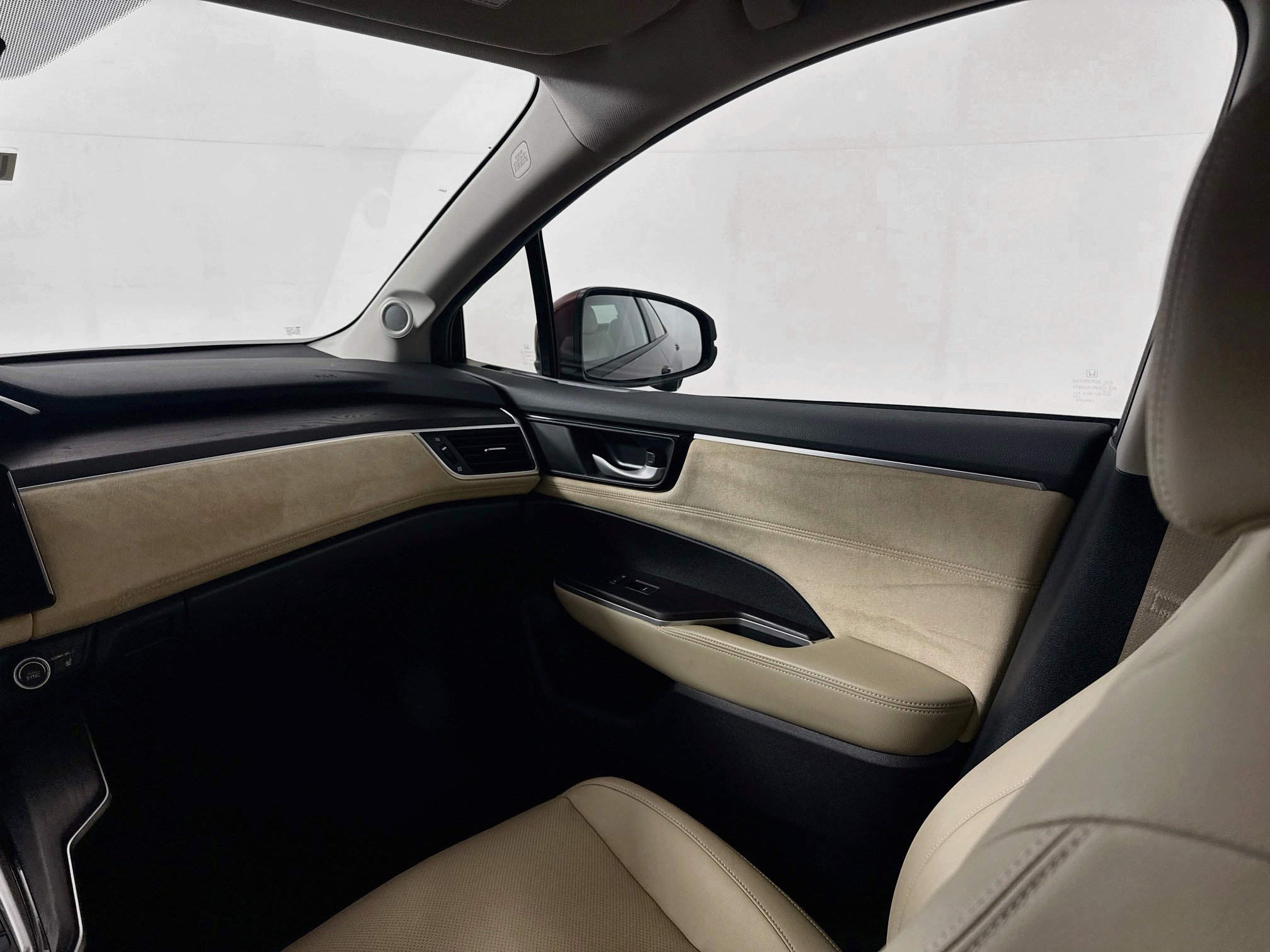 Used 2018 Honda Clarity Touring image 21