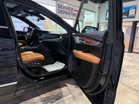 Used 2022 Cadillac XT5 Premium Luxury w/ Technology Package image 41