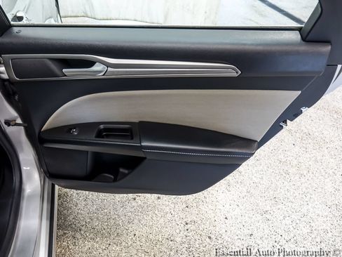 Used 2018 Ford Fusion S FWD image 22