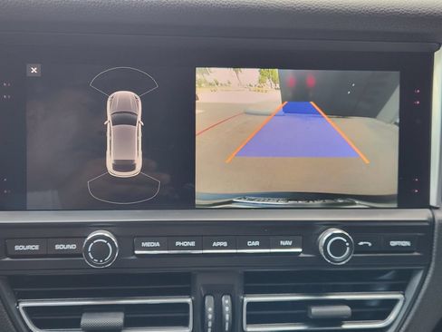 Used 2021 Porsche Macan AWD/4WD image 18