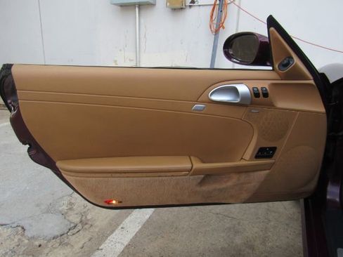 Used 2006 Porsche Cayman S image 12