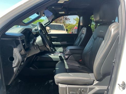 Used 2023 Ford Expedition Platinum AWD/4WD image 26