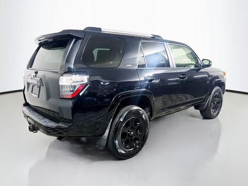 Used 2021 Toyota 4Runner SR5 Premium w/ Moonroof Package AWD/4WD image 4