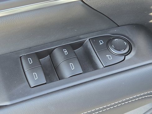 Used 2026 GMC Terrain Elevation w/ Technology Package II image 17