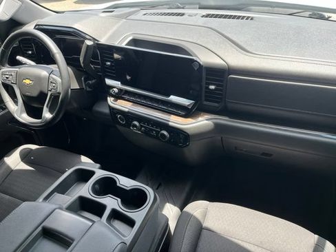 Used 2023 Chevrolet Silverado 1500 LT RWD image 18