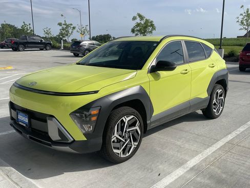 Used 2026 Hyundai Kona SEL Premium AWD/4WD image 1
