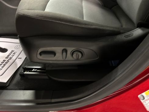 Used 2023 Chevrolet Blazer LT w/ Convenience Package image 13