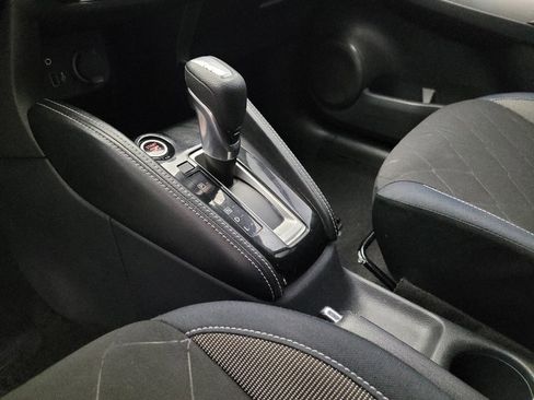 Used 2018 Nissan Kicks SV image 26