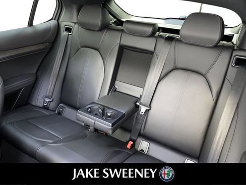 Used 2023 Alfa Romeo Stelvio Ti image 13