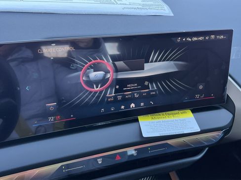 Used 2025 BMW X3 xDrive30i w/ Premium Package image 18