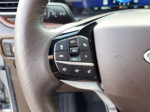 Used 2022 Ford Explorer King Ranch w/ Technology Package image 24