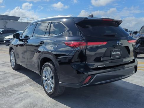 Used 2023 Toyota Highlander Limited image 7