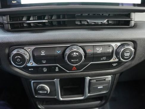 Certified 2024 Jeep Wrangler Sport image 23