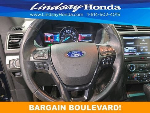 Used 2016 Ford Explorer XLT w/ Equipment Group 202A AWD/4WD image 16