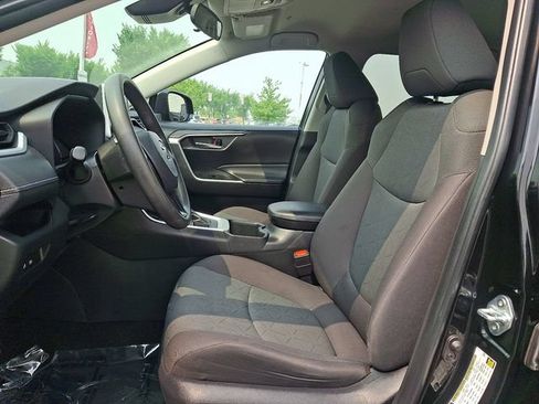 Used 2024 Toyota RAV4 XLE AWD/4WD image 13
