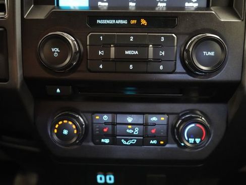 Used 2018 Ford F150 XLT w/ Equipment Group 302A Luxury AWD/4WD image 34