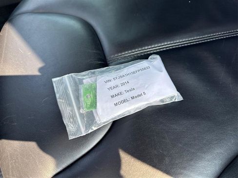 Used 2014 Tesla Model S RWD image 28