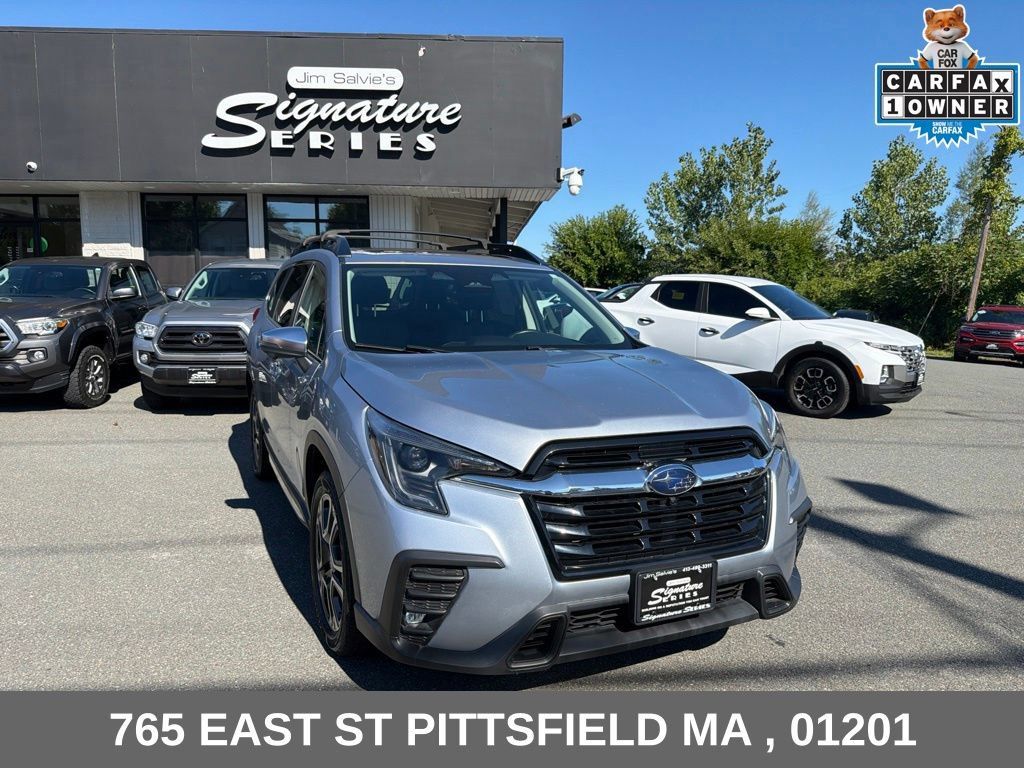 Used 2023 Subaru Ascent Limited w/ Technology Package AWD/4WD image 1