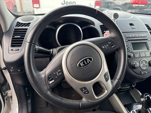 Used 2012 Kia Soul + image 8