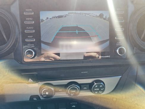 Used 2022 Toyota Tacoma SR image 52