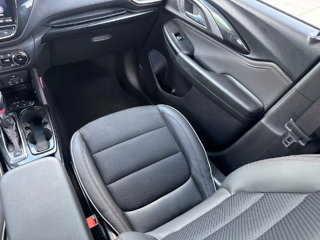 Used 2023 Chevrolet TrailBlazer RS w/ Sun and Liftgate Package FWD image 28