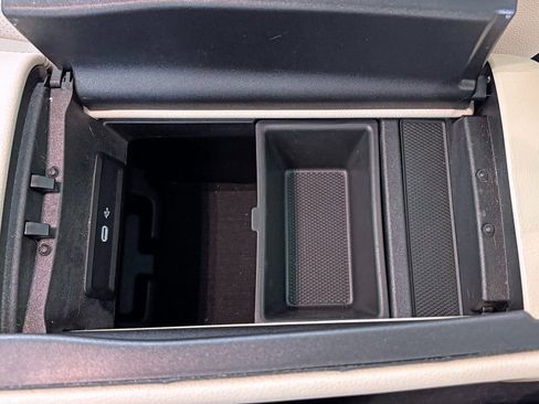 Used 2025 Mercedes-Benz GLE 350 4MATIC image 28