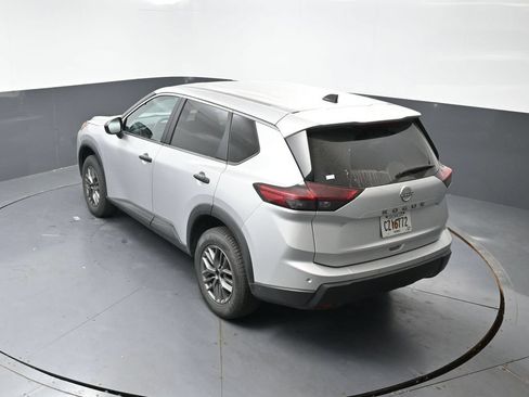 Used 2024 Nissan Rogue S FWD image 20