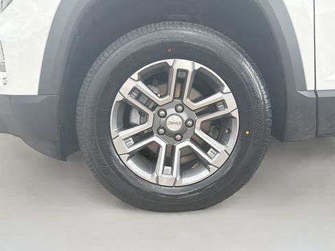 Used 2025 GMC Terrain Elevation AWD/4WD image 11