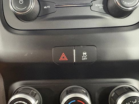 Used 2021 RAM 2500 Big Horn AWD/4WD image 28