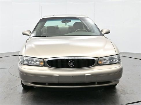 Used 2003 Buick Century Custom w/ Preferred Equipment Group 1SB image 2