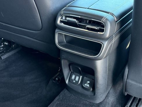 Used 2024 Genesis GV80 2.5T image 14