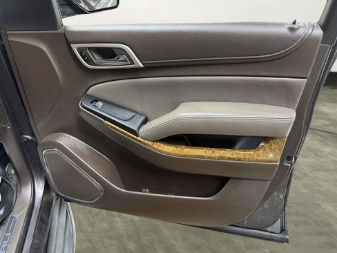 Used 2015 GMC Yukon XL Denali w/ Touring Package image 30