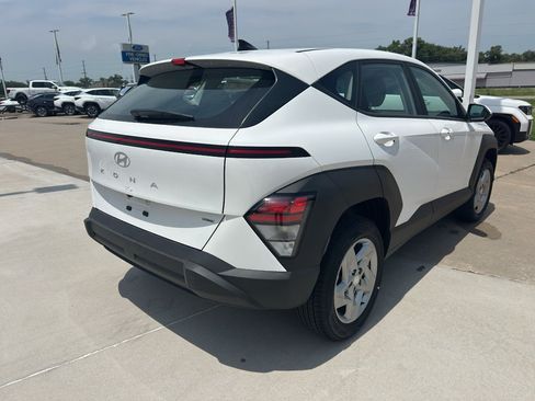 New 2026 Hyundai Kona SE AWD/4WD image 5