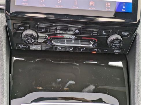 New 2025 Jeep Grand Cherokee L Limited w/ Black Appearance Package image 22