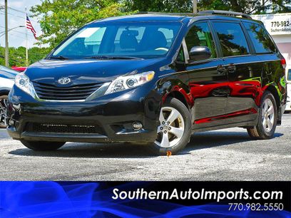 Used 2014 Toyota Sienna LE