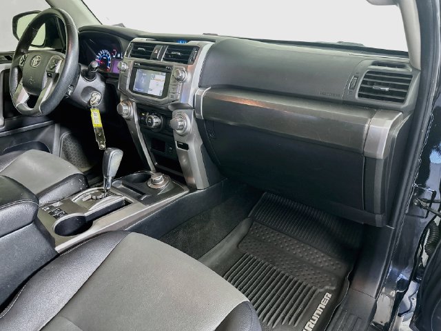 Used 2018 Toyota 4Runner SR5 Premium AWD/4WD image 27