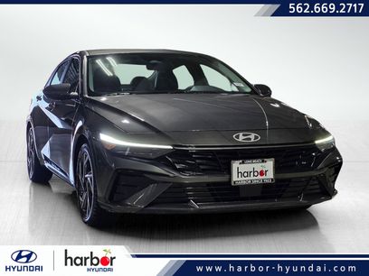 Certified 2025 Hyundai Elantra Limited