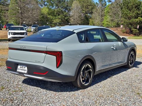 New 2026 Kia K4 EX image 8