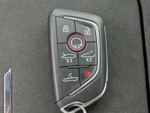 Used 2023 Chevrolet Corvette Stingray Premium Conv w/ Z51 Performance Package RWD image 28