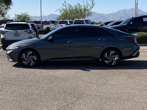 Certified 2025 Hyundai Elantra Sport image 6