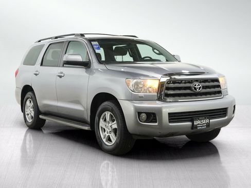 Used 2010 Toyota Sequoia SR5 AWD/4WD image 8