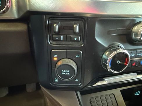 Used 2025 Ford F250 King Ranch w/ Chrome Package AWD/4WD image 19