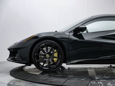 Used 2025 Lotus Emira RWD image 7