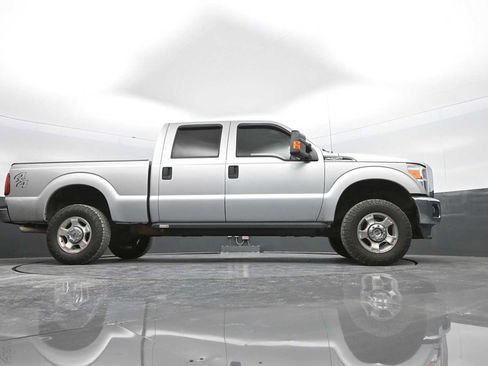 Used 2016 Ford F250 XLT w/ XLT Value Package image 38