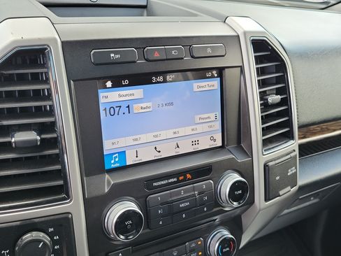 Used 2018 Ford F150 Lariat w/ Equipment Group 502A Luxury AWD/4WD image 25