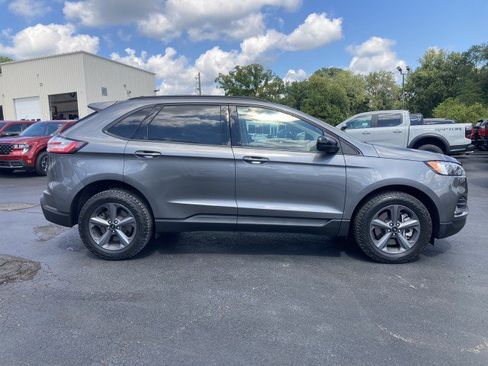 Used 2024 Ford Edge SEL w/ Sport Appearance Package AWD/4WD image 3